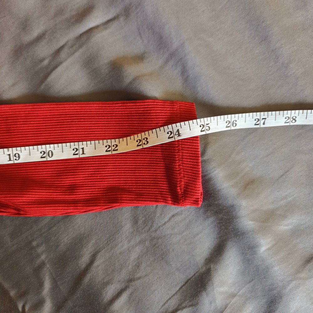 SKIMS Soft Lounge Rib Long Sleeve Crop Top Brick Red Size M NEW - Picture 7 of 10